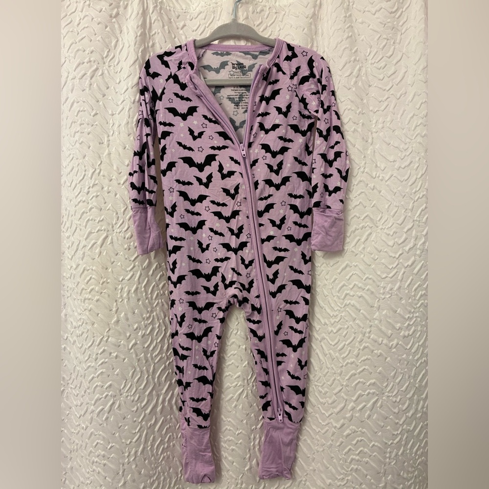 Dream Big Little Co bamboo purple bats 6-12 months